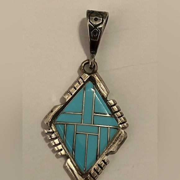 Native American Inlay Pendant & Earring Set - Picture 4 of 10